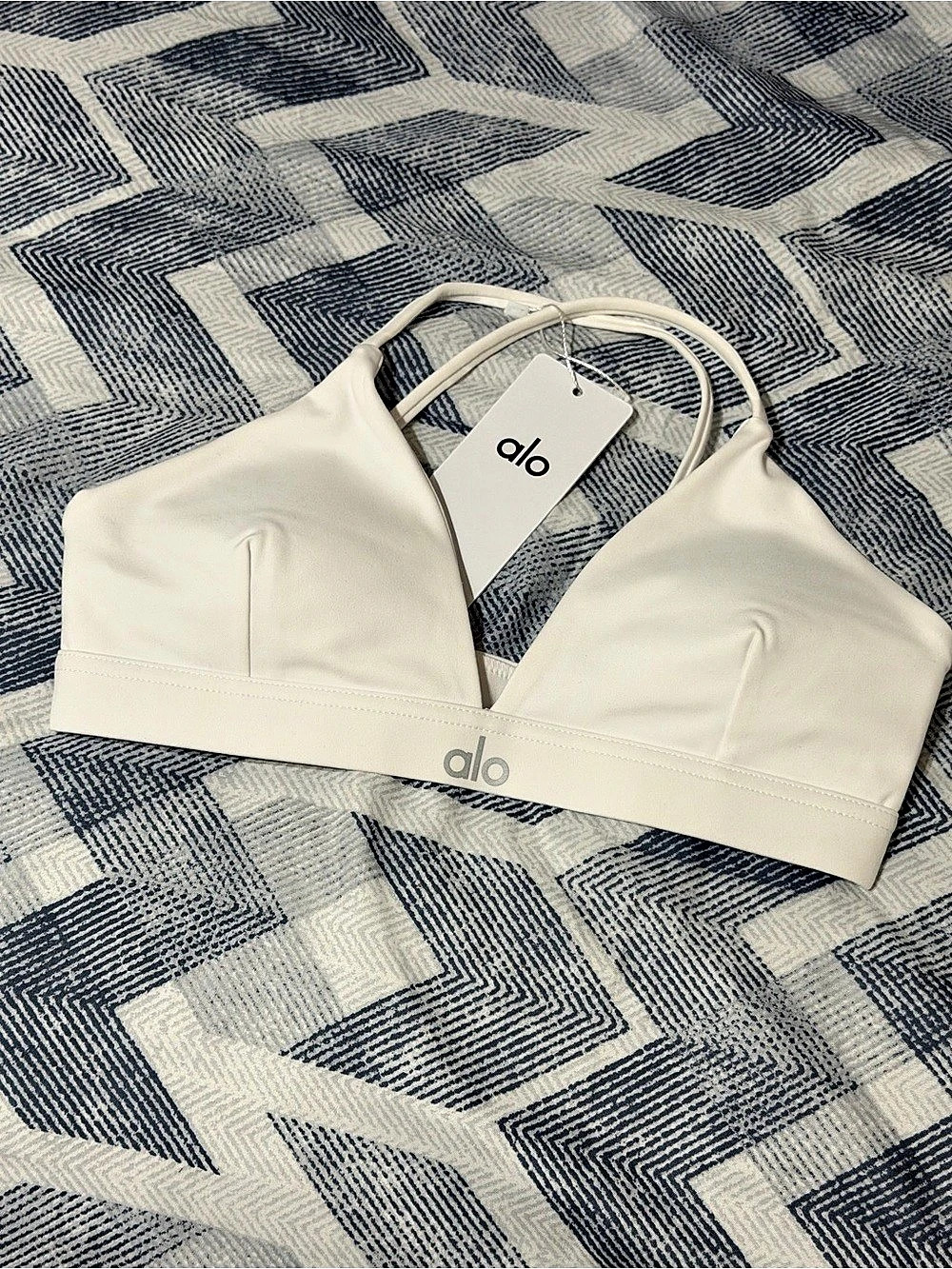 Alo Women's White Sports Bra NWT